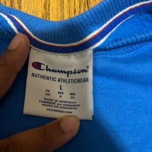 Women’s Champion Blue Athletic pullover sweatshirt